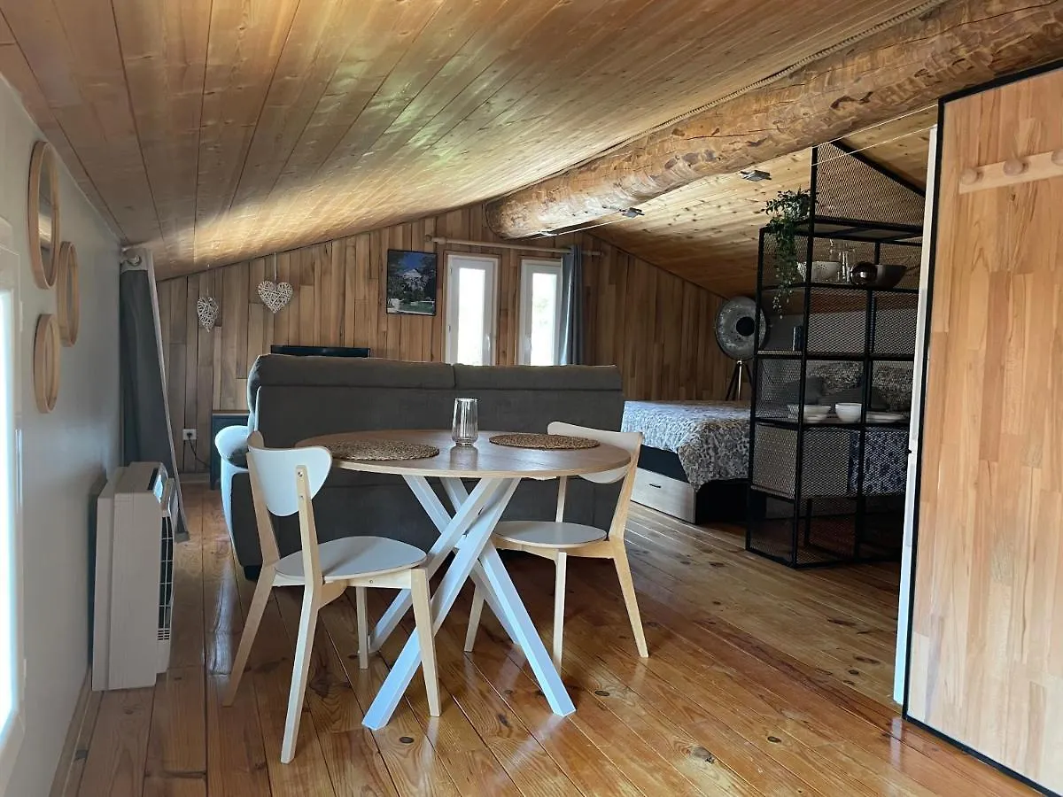 Sublime studio de caractère ,50 m2 climatisé . Montlaur-en-Diois Francia